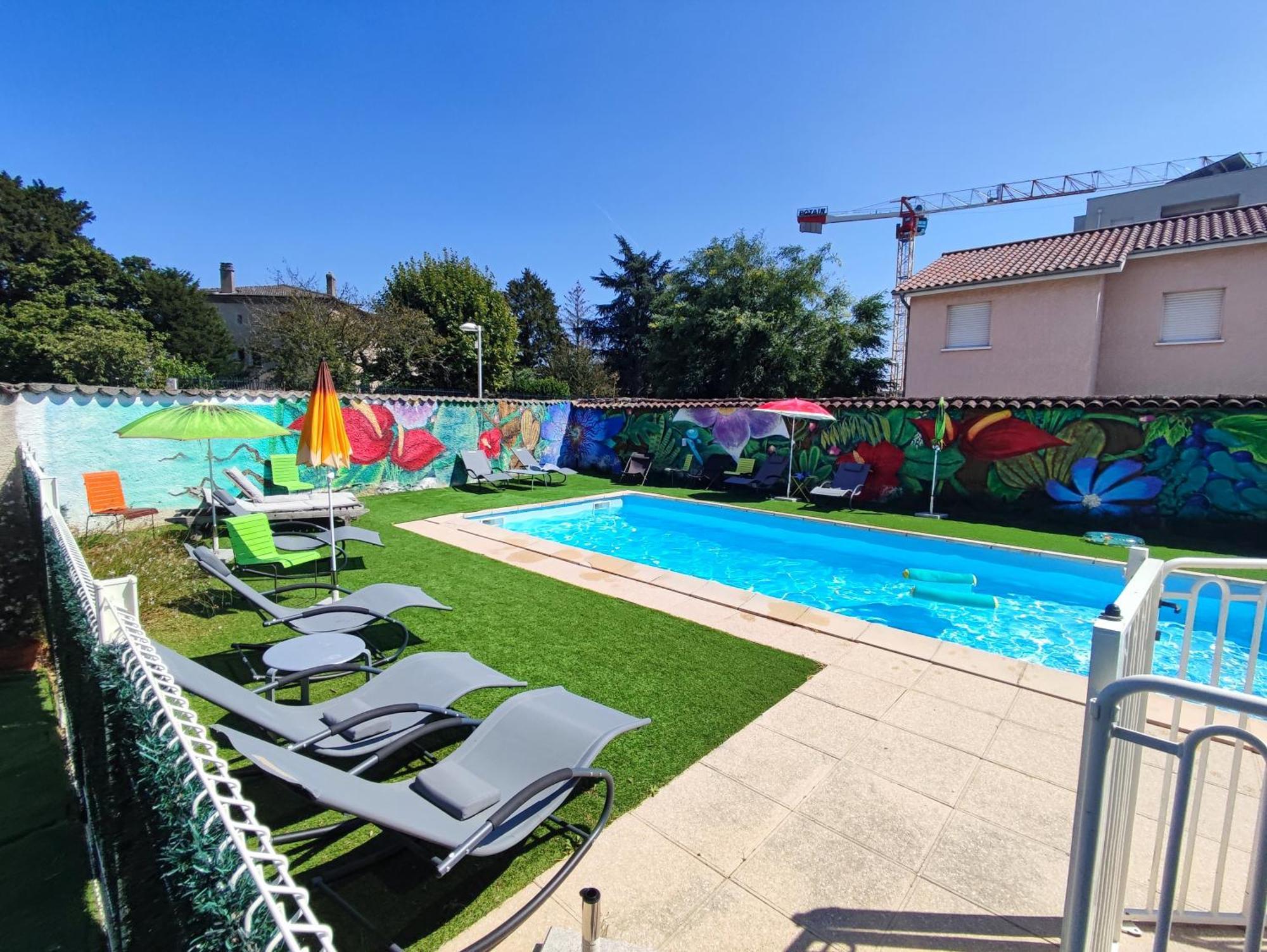 Moodz Hotel Vienne Pont-Eveque エクステリア 写真