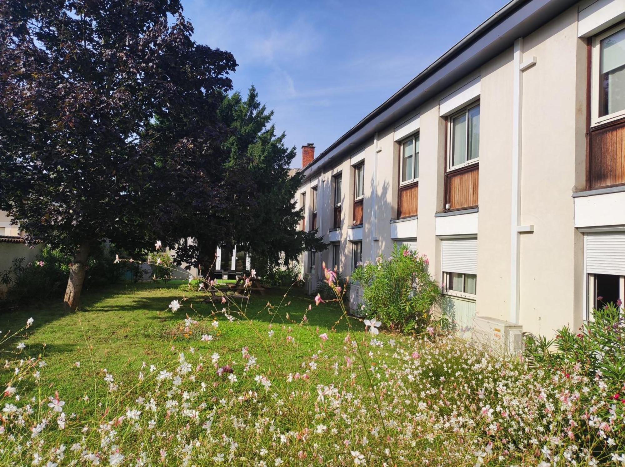 Moodz Hotel Vienne Pont-Eveque エクステリア 写真