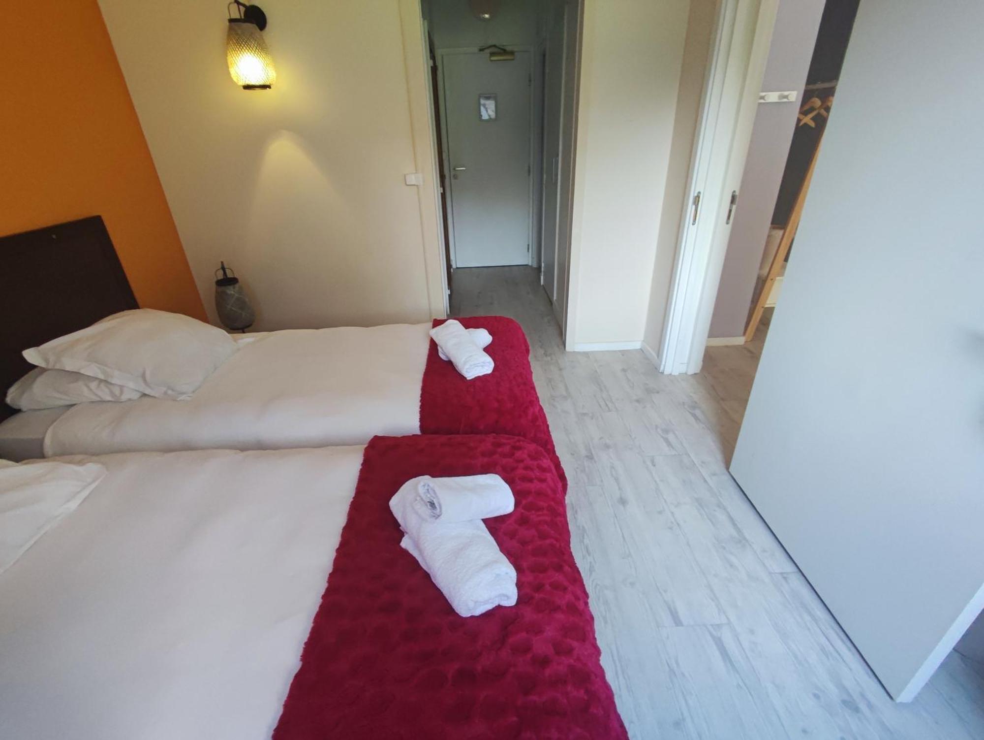 Moodz Hotel Vienne Pont-Eveque エクステリア 写真