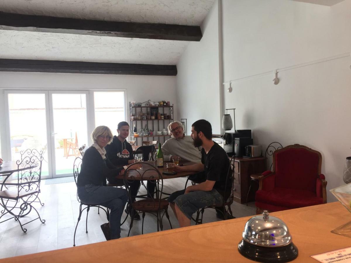 Moodz Hotel Vienne Pont-Eveque エクステリア 写真