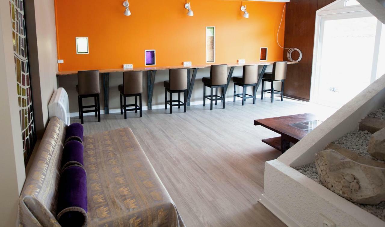 Moodz Hotel Vienne Pont-Eveque エクステリア 写真